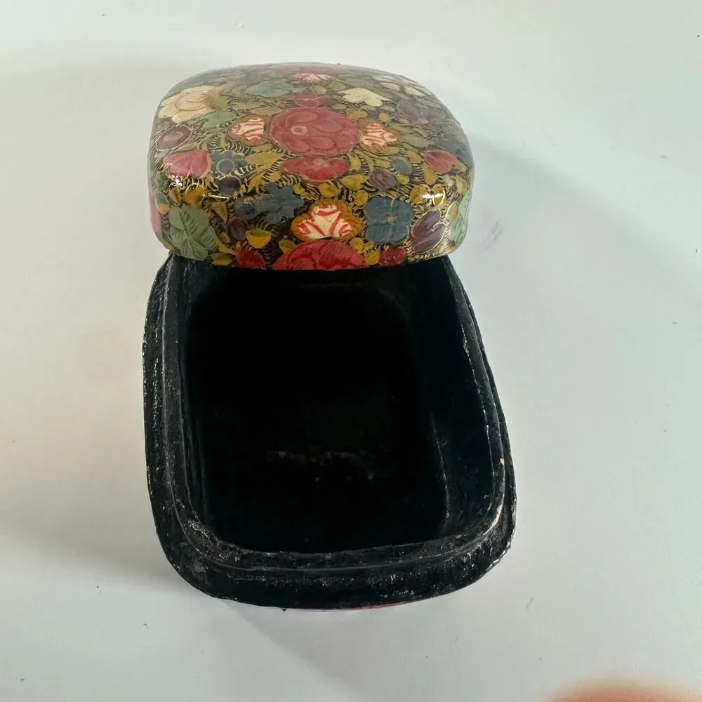 Vintage Jewelry Floral Design Trinket Box Paper Mache Made In India